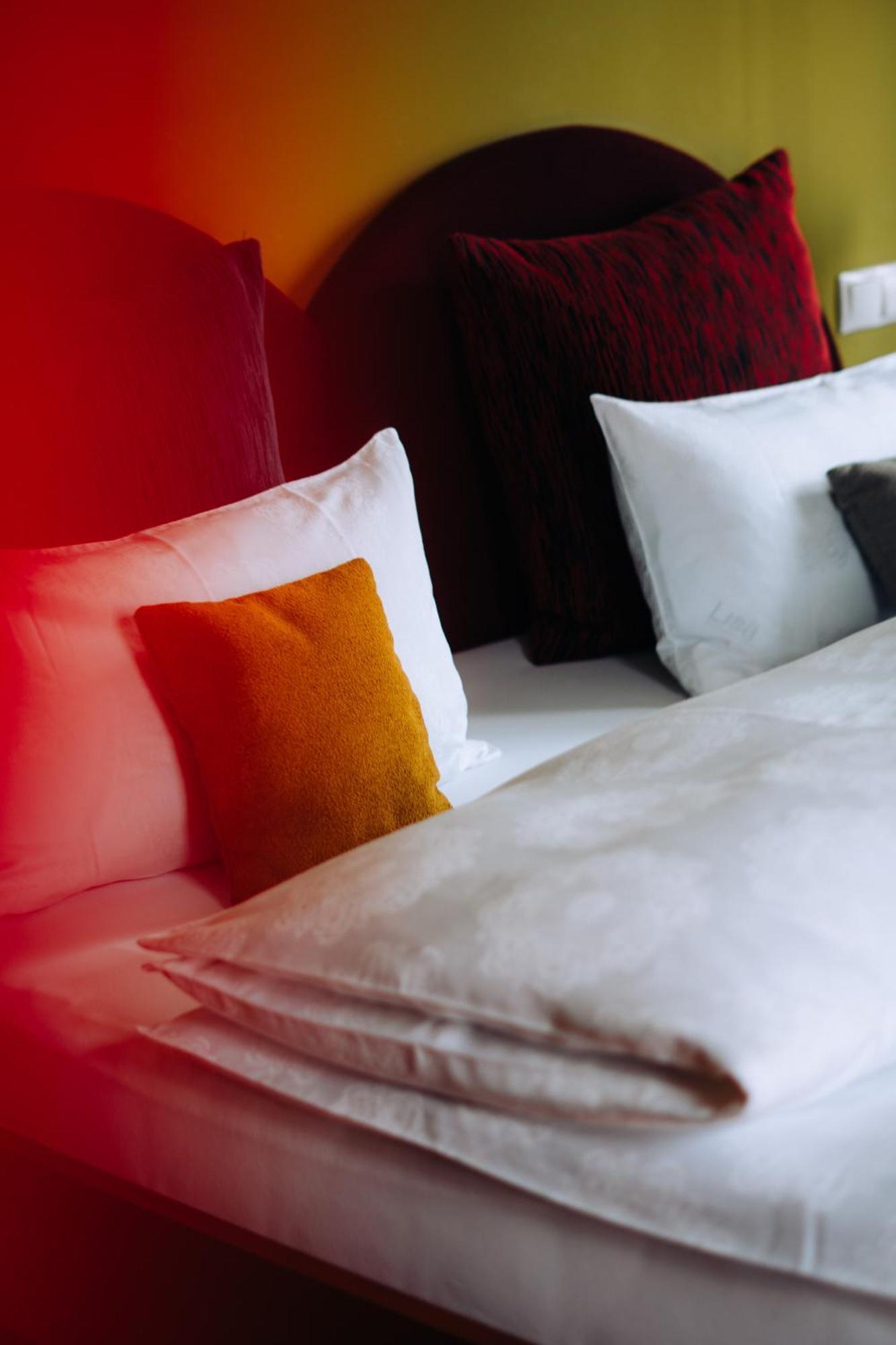 Molo Rouge - Boutiquehotel & Cafe فونزيدِل المظهر الخارجي الصورة